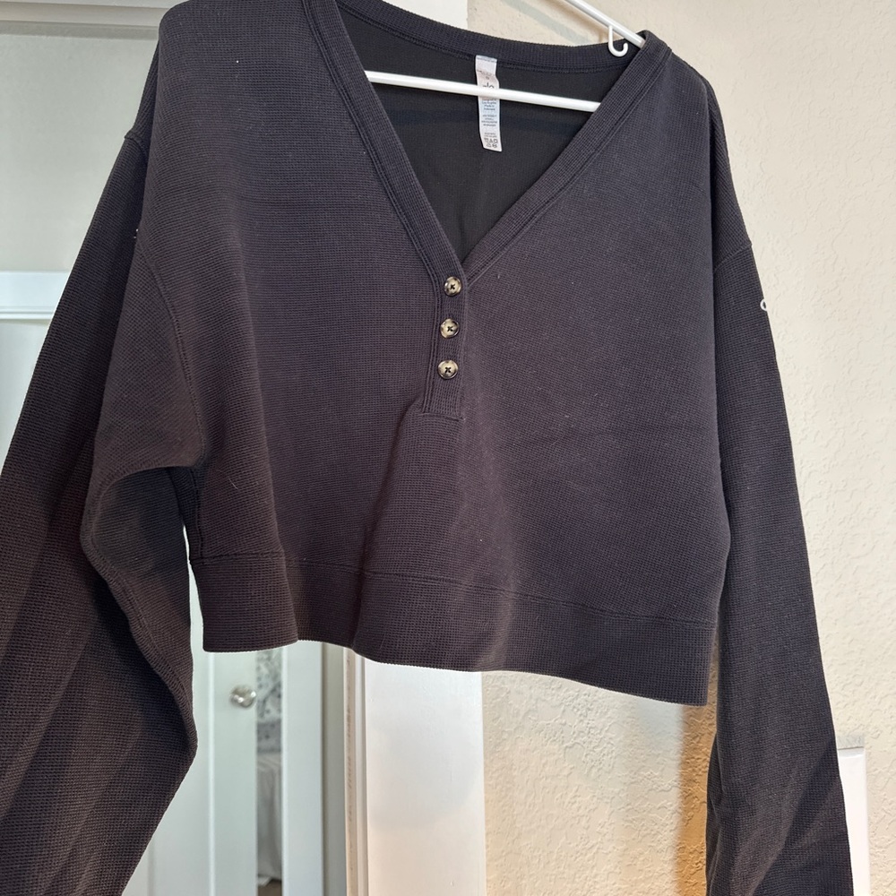 Alo Black Pullover